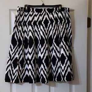 NWT Talbots Pleated A Line Black and White Skirt Women Size 14